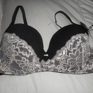 Tart Noir Black Bra  NWT  36C